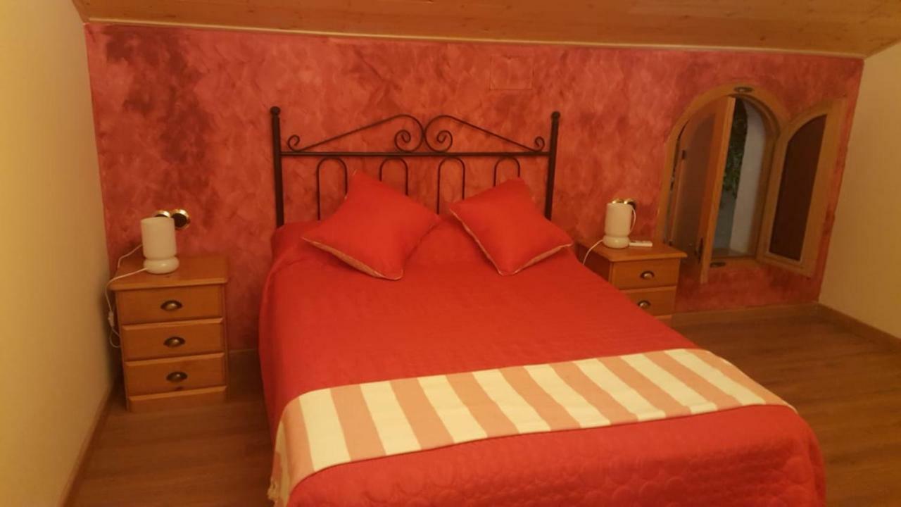 Alojamiento La Presa Del Colindon Guest House Chulilla Exterior foto